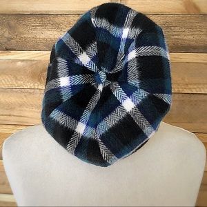 Collection eighteen plaid winter hat